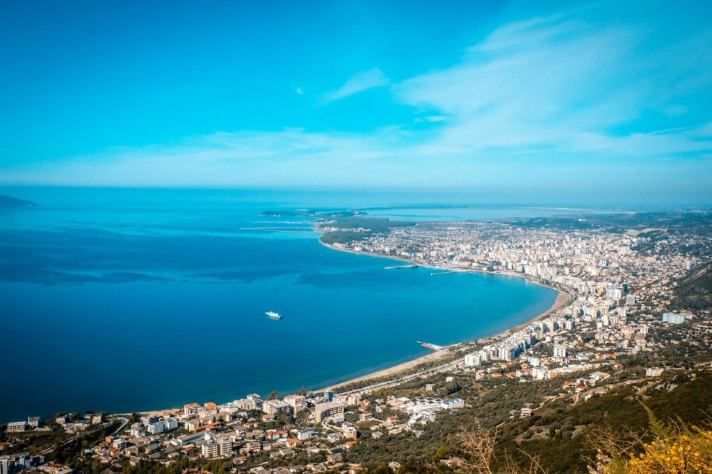 Gjiri i Vlorës dhe bregdeti, parë nga lart